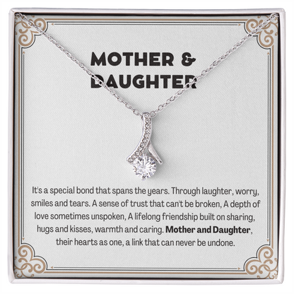 Alluring Beauty Yellow and White Gold Mother and Daughter Necklace with Message card