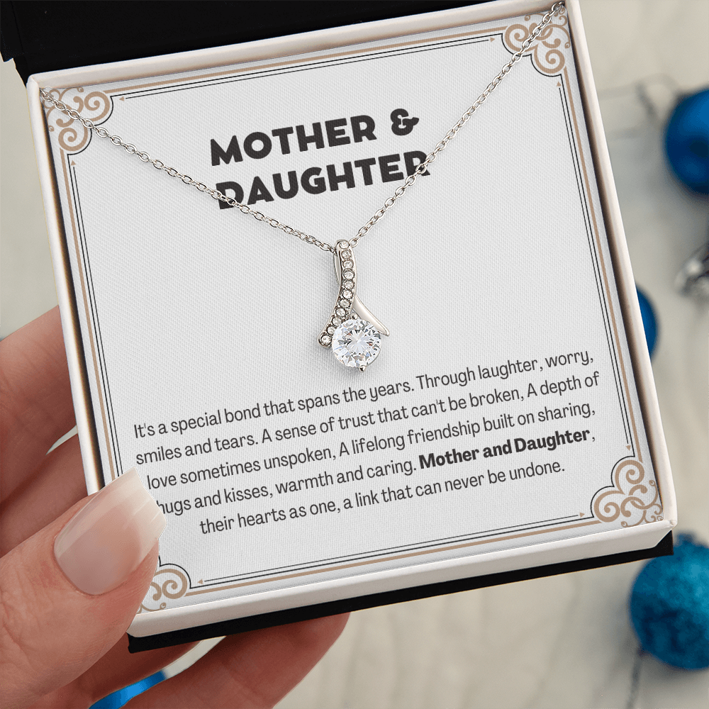 Alluring Beauty Yellow and White Gold Mother and Daughter Necklace with Message card