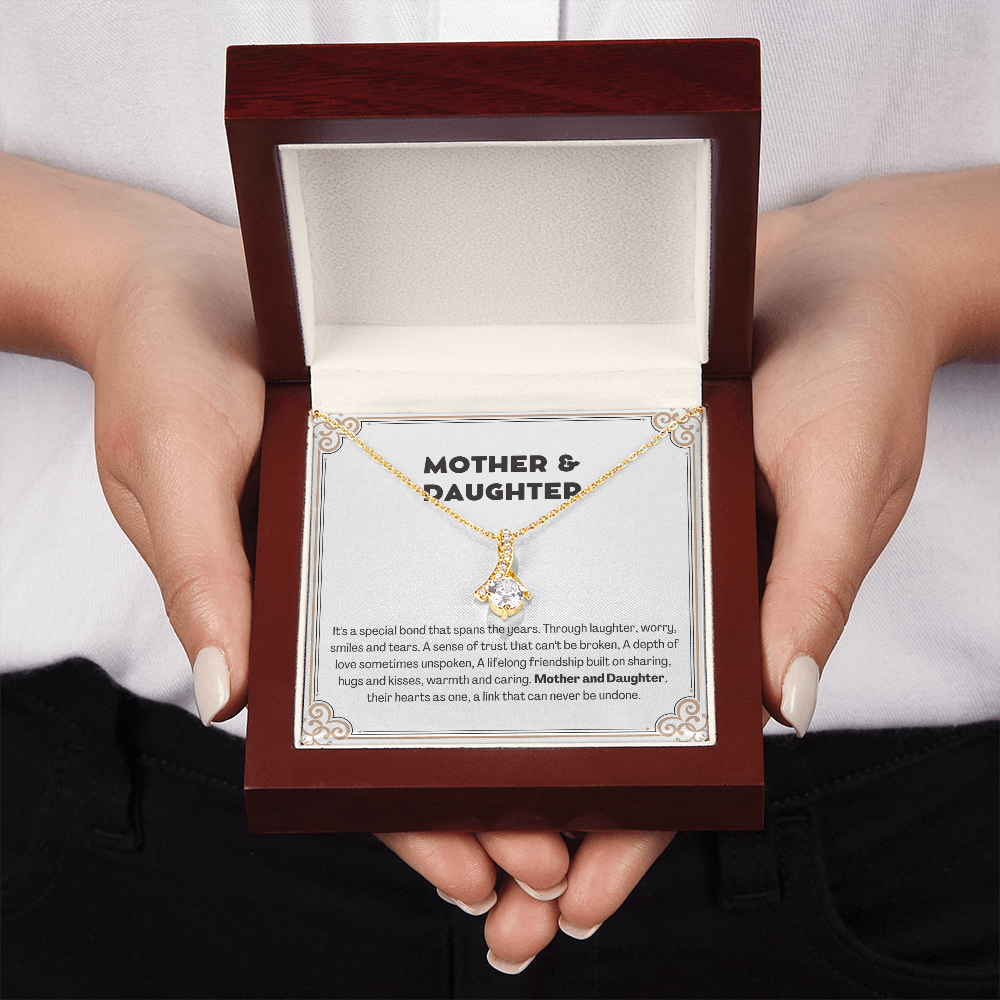 Alluring Beauty Yellow and White Gold Mother and Daughter Necklace with Message card