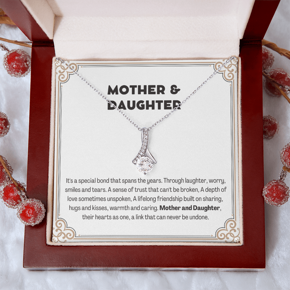 Alluring Beauty Yellow and White Gold Mother and Daughter Necklace with Message card